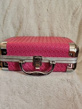 Source Unknown Hot Pink Woven Cosmetic Case with Silver Accents